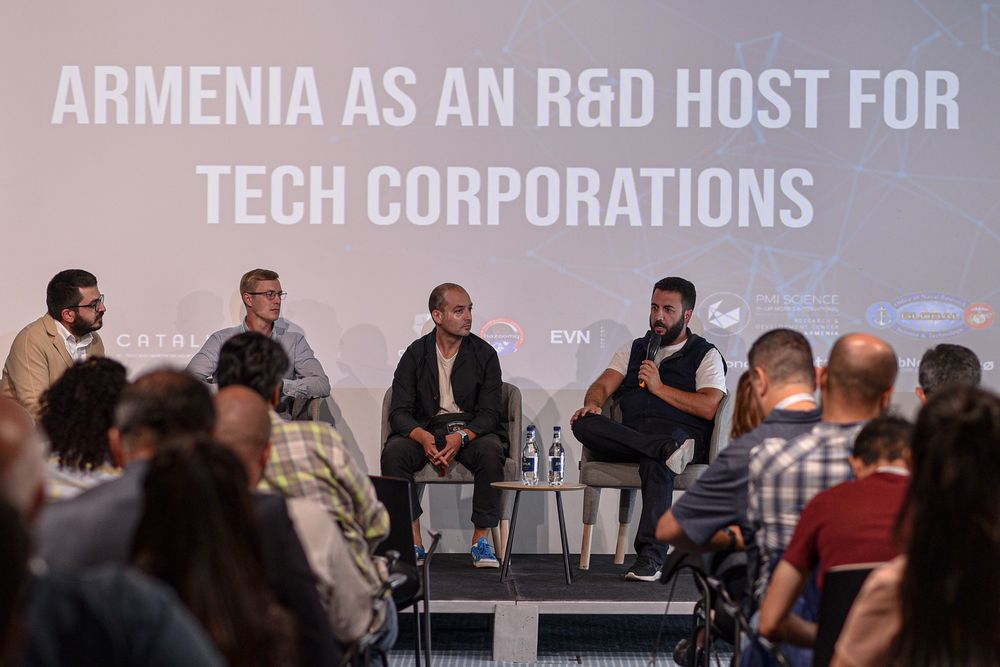 A panel at the 2022 Science and Technology Convergence Conference